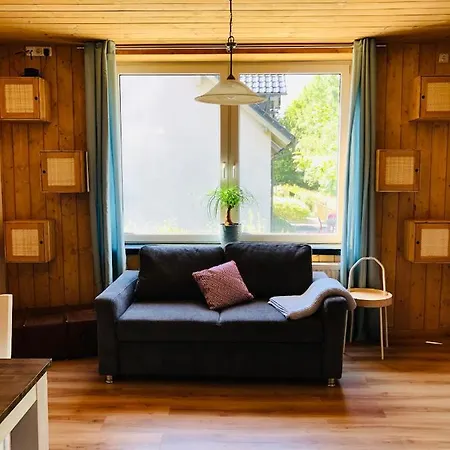 Ruhige Ferienwohnung direkt am Rennsteig Neuhaus am Rennweg Exterior foto